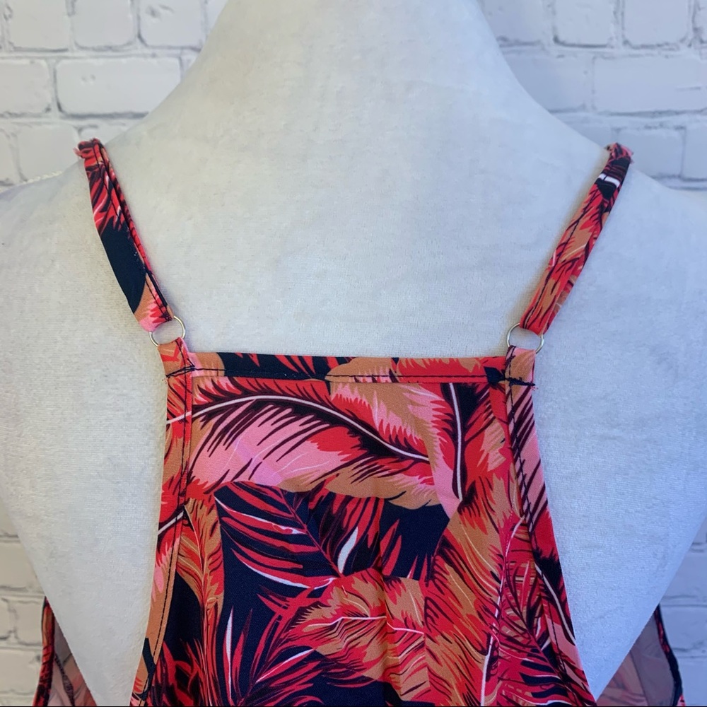 Sleeveless Top - Picture 4 of 9